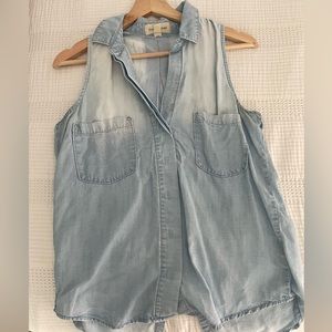 Cloth & Stone Sleeveless Chambray Top